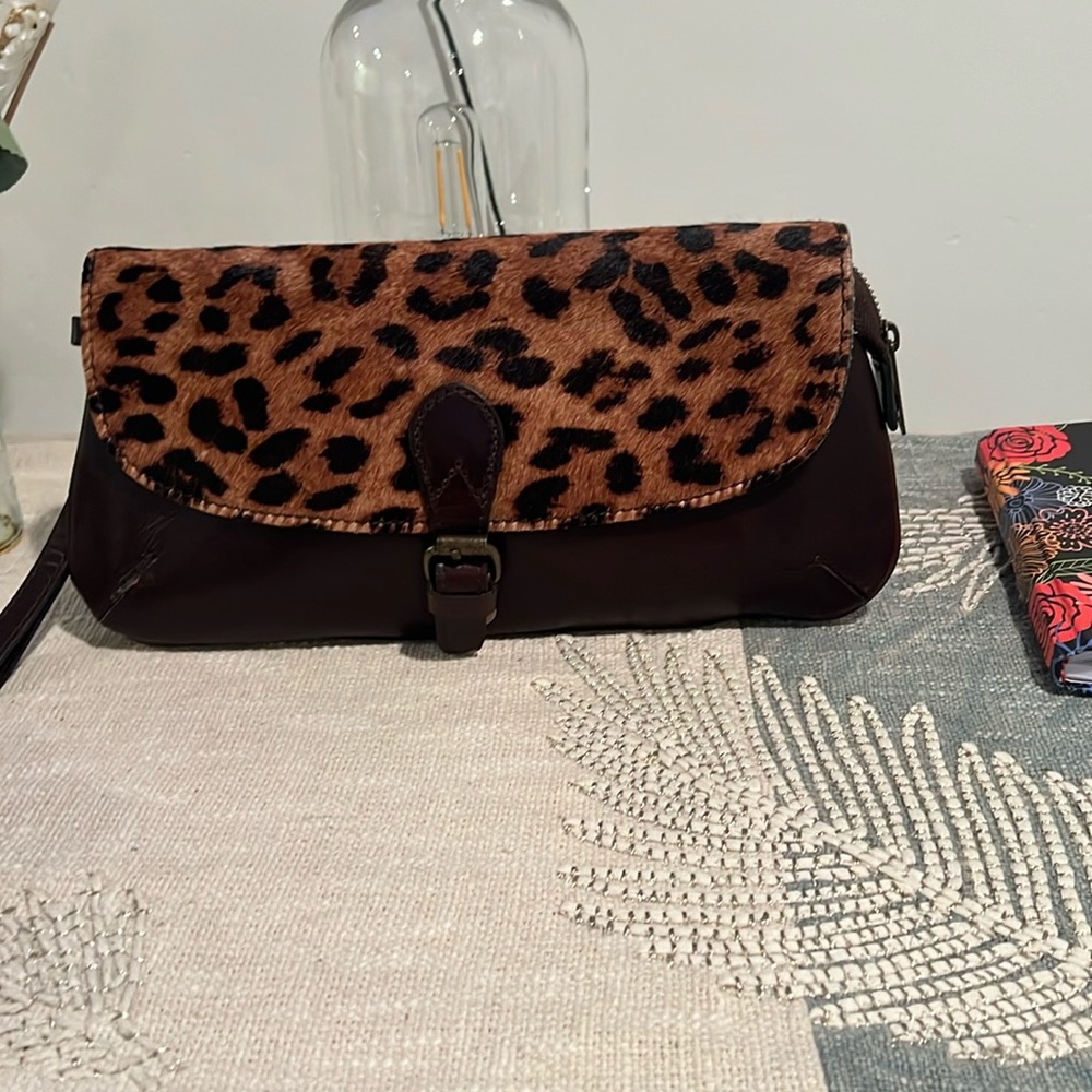 Crossbody bag